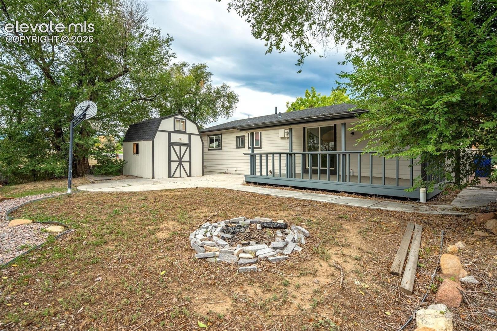 Listing photo 39 for 3415 Bridgewood Lane