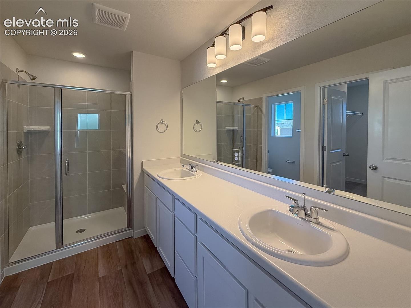 Listing photo 21 for 8515 Blue Feather Loop