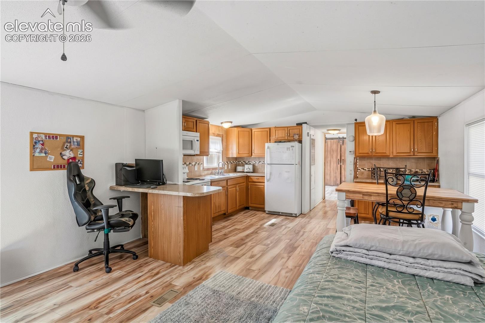 Listing photo 9 for 114 Mojave Way