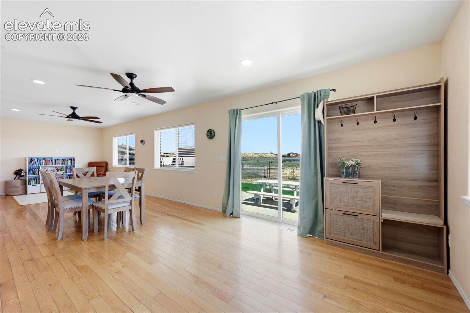Listing photo 13 for 1218 E Onizuka Lane