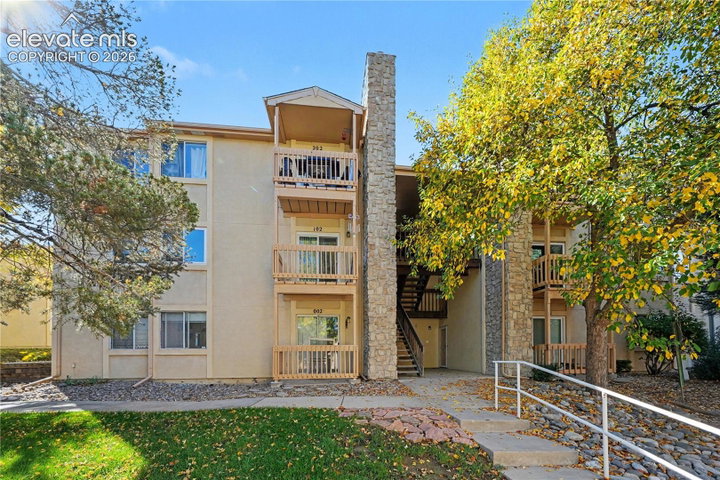 842 Tenderfoot Hill Road 101 — listing photo