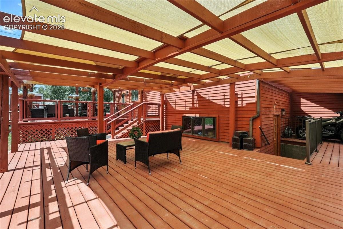 Listing photo 36 for 1975 Valley View Drive