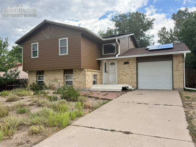 2023 Summerfield Drive — listing photo