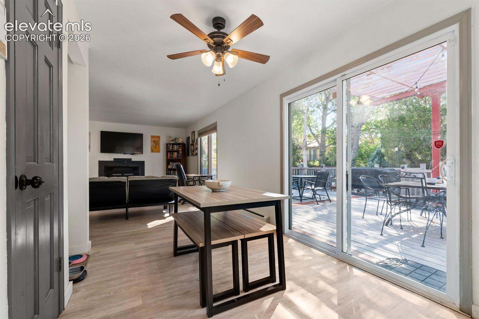 Listing photo 14 for 111 Ironweed Drive