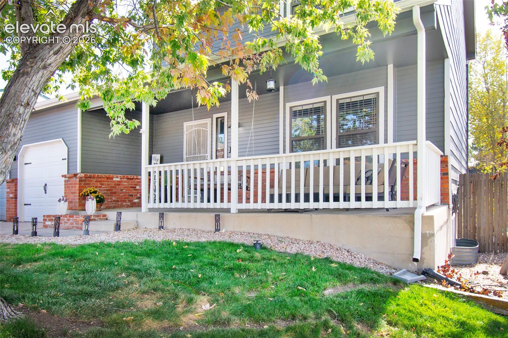 Listing photo 2 for 2955 Rhapsody Drive