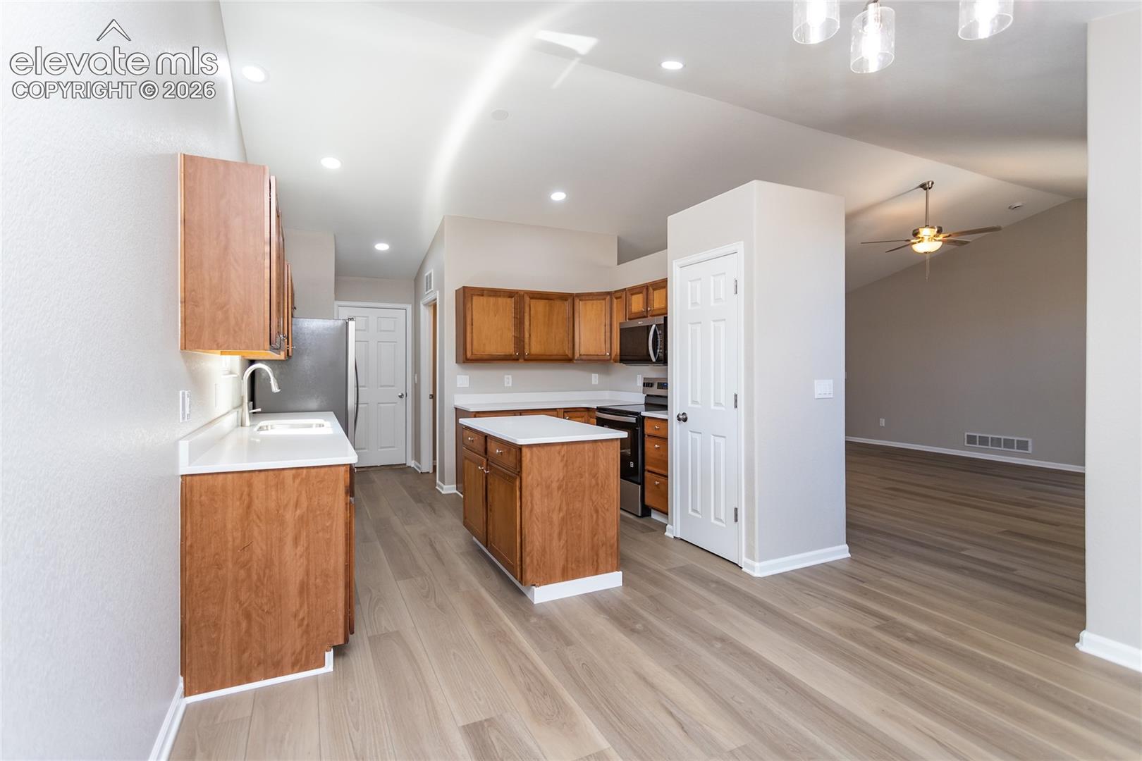 Listing photo 17 for 1504 Ancestra Drive