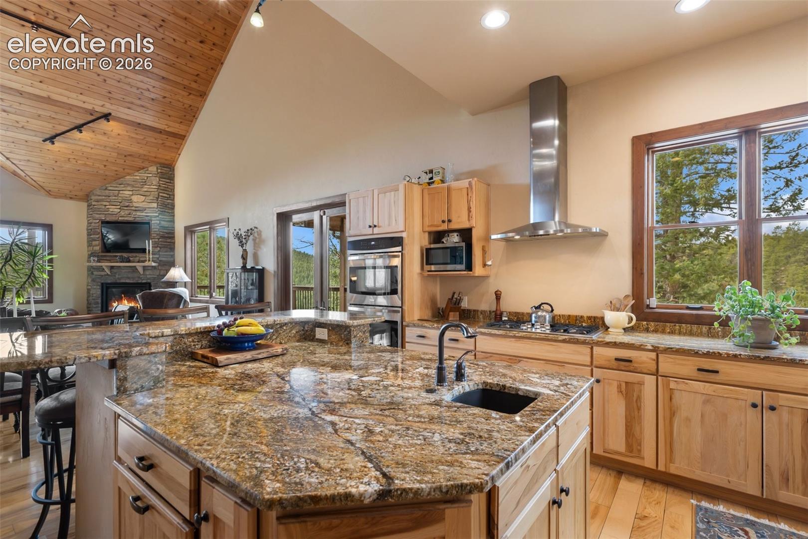 Listing photo 16 for 12810 Rampart Range Road
