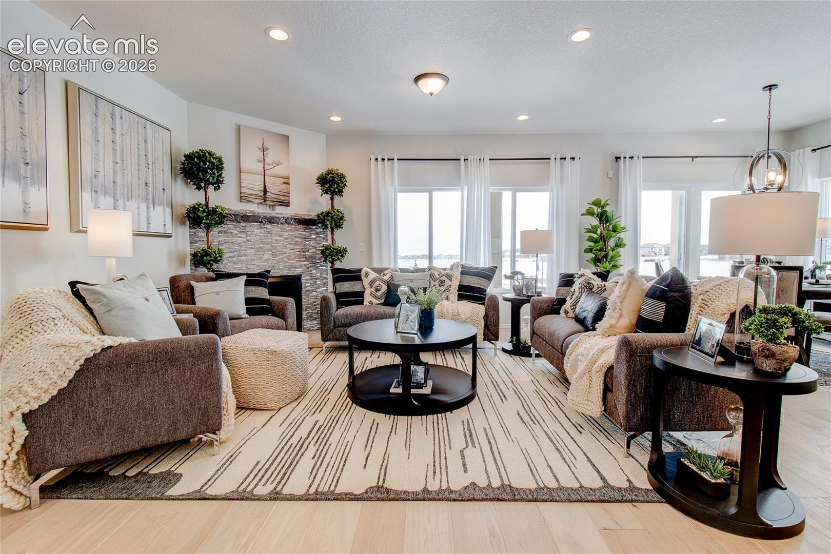 Listing photo 13 for 9116 Buffaloberry Drive