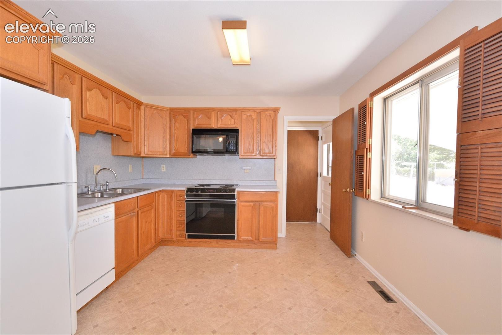 2111 Kodiak Drive, photo 5
