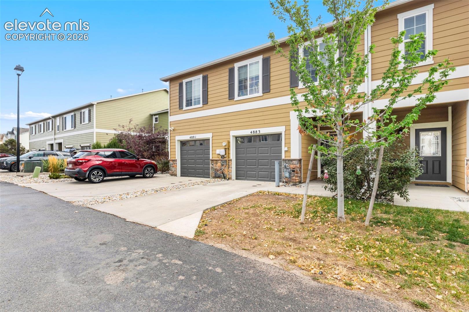 Listing photo 34 for 4883 Painted Sky View
