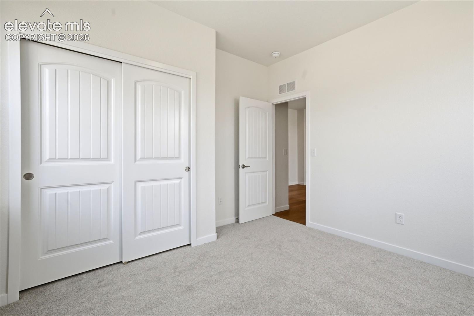 Listing photo 15 for 8663 Noreen Falls Drive