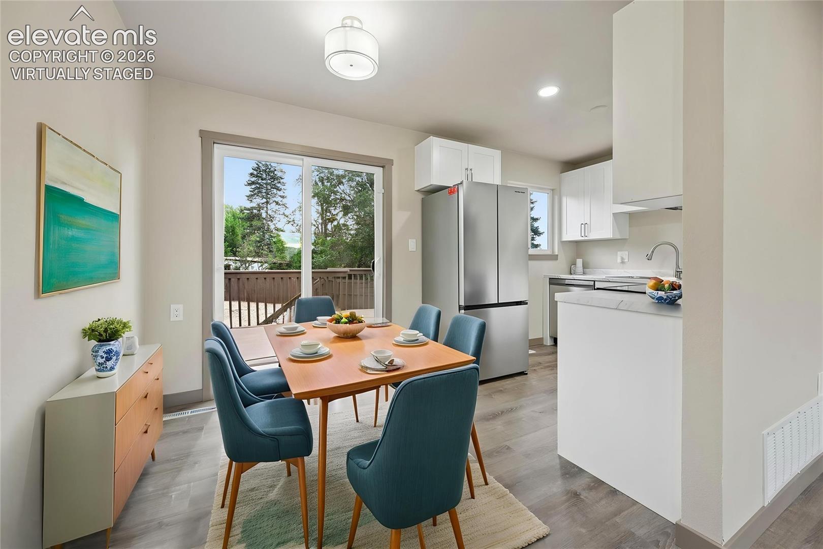 Listing photo 3 for 5015 Bonita Way
