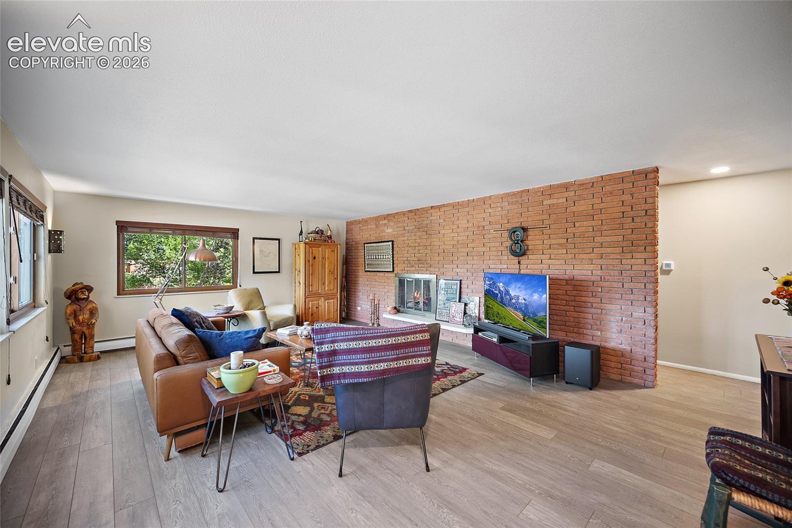 2201 Hercules Drive, photo 9