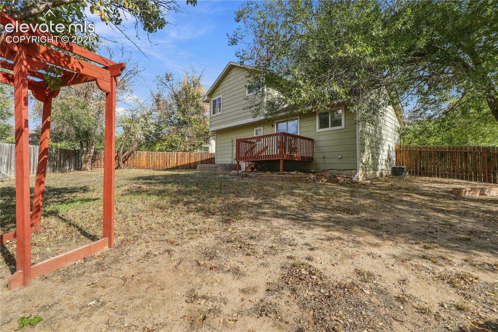Listing photo 31 for 310 Briggs Place