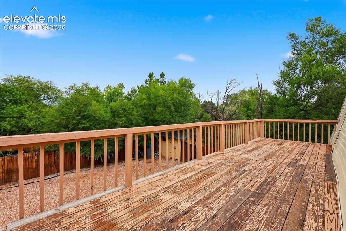 Listing photo 20 for 724-726 Pioneer Lane