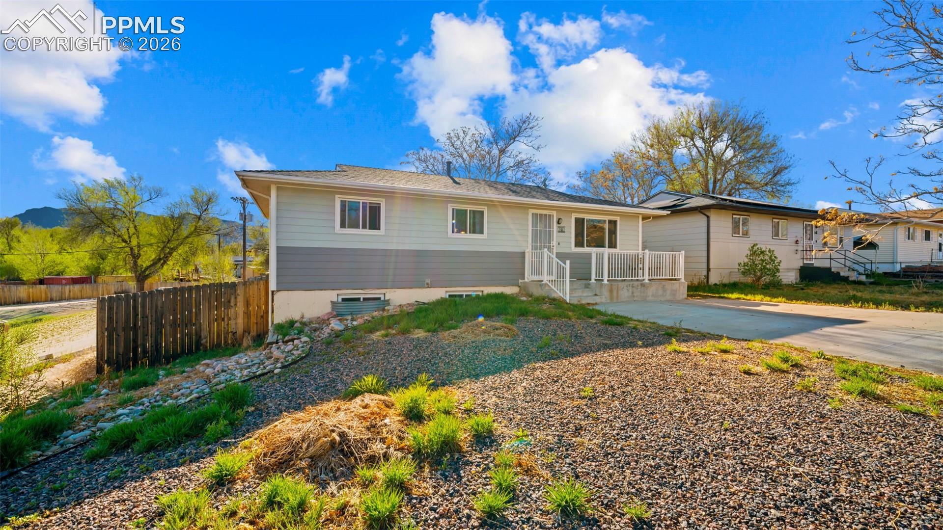946 Hutchinson Drive