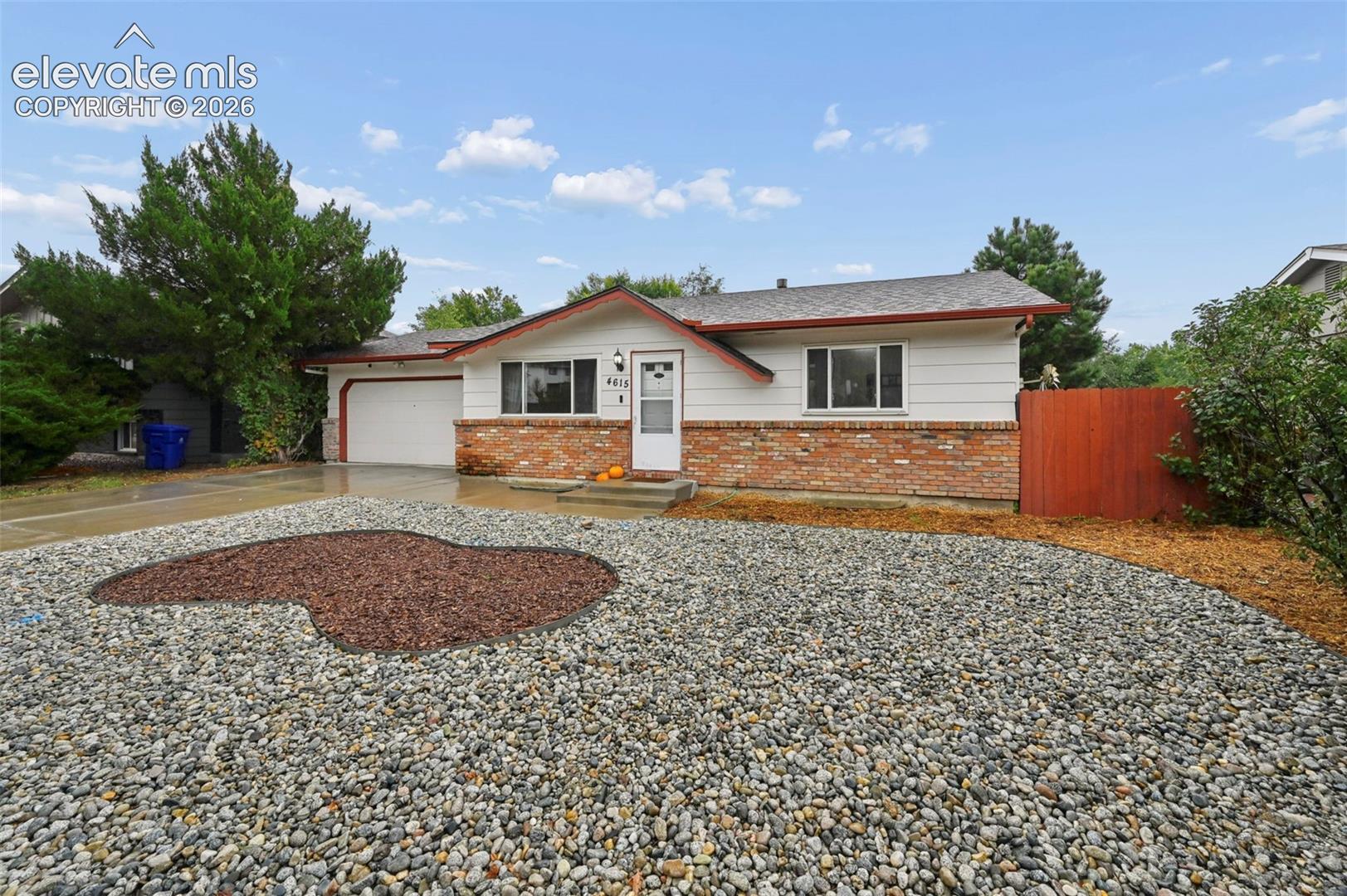 Listing photo 3 for 4615 Palmer Park Boulevard