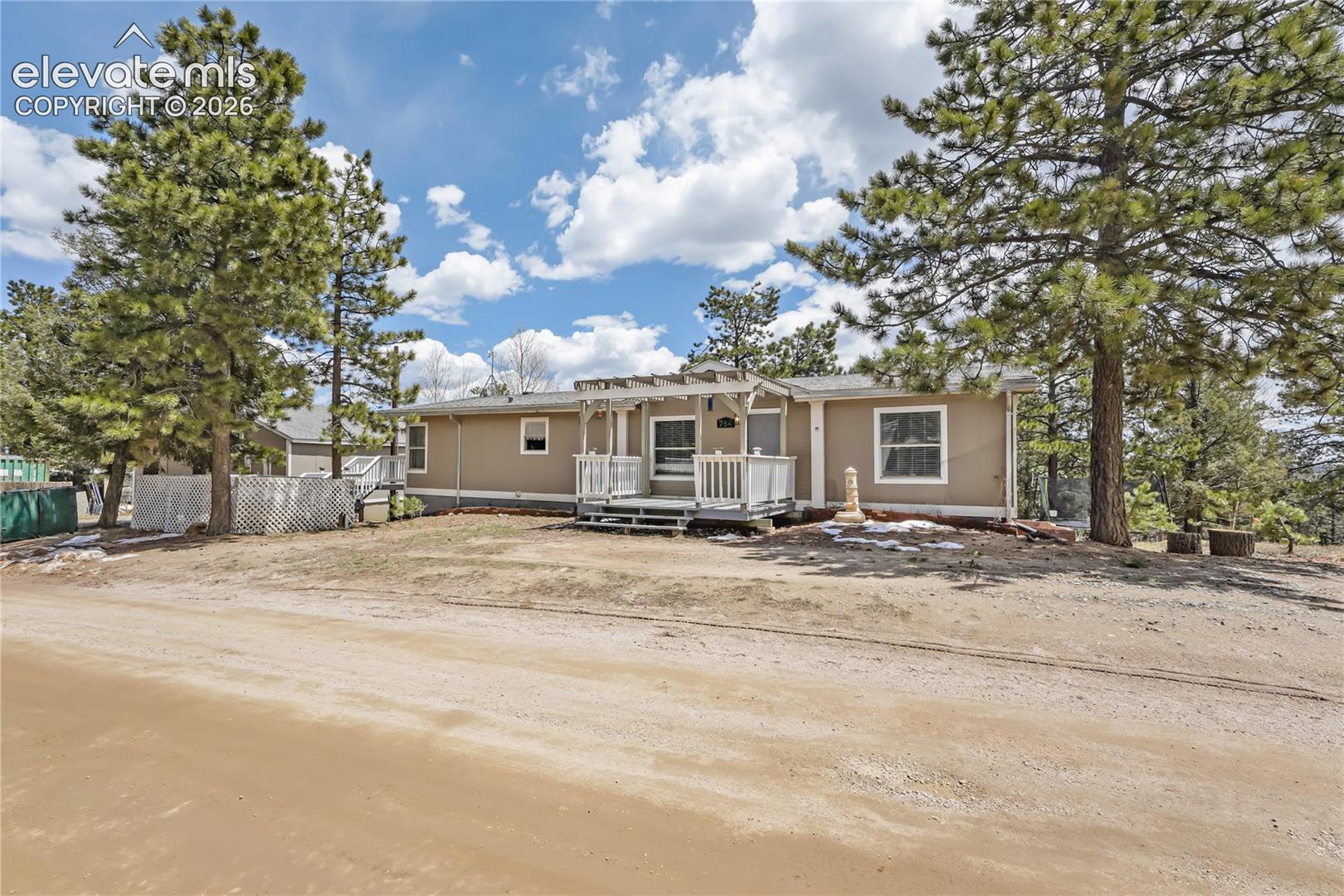 784 Blossom Road, photo 2