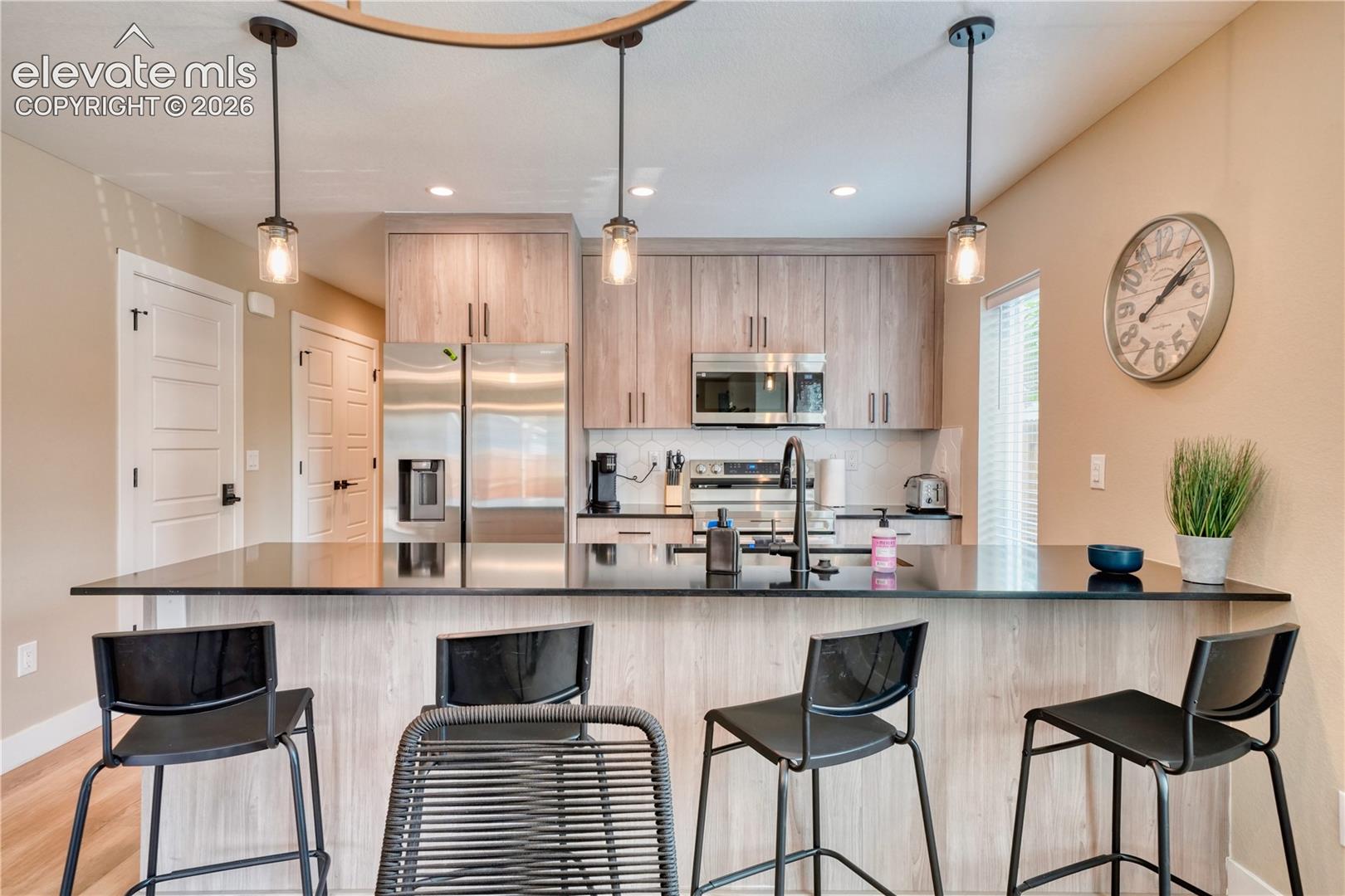 Listing photo 15 for 829 Kalamath Street
