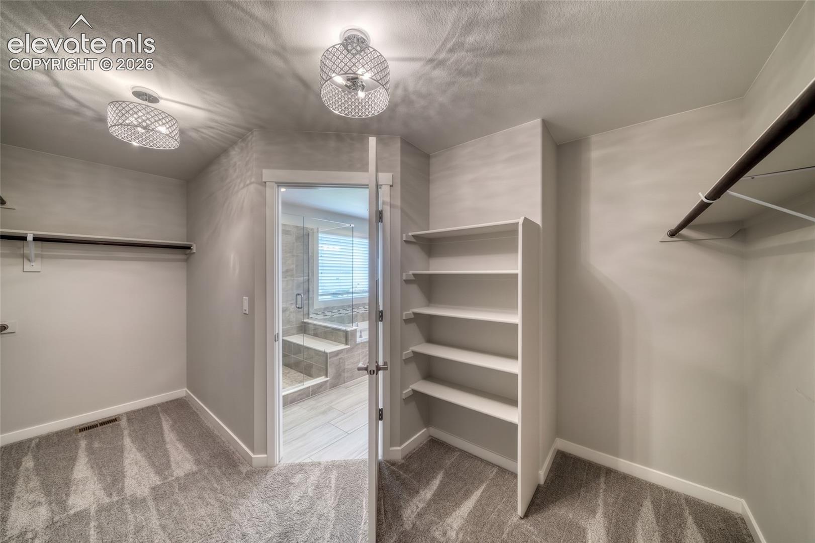 Listing photo 32 for 15691 Lake Mist Drive