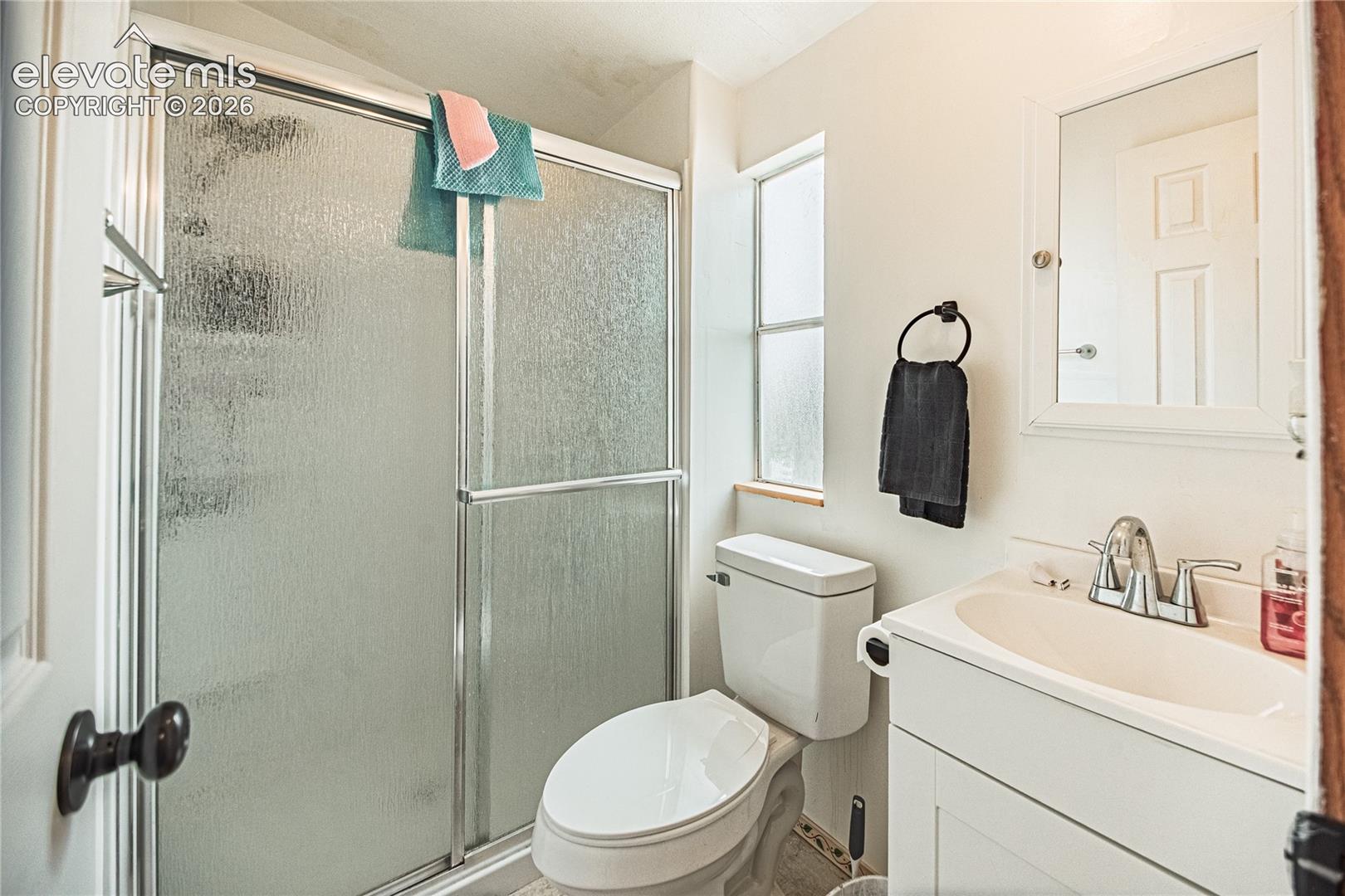 Listing photo 15 for 23735 Fleet Street
