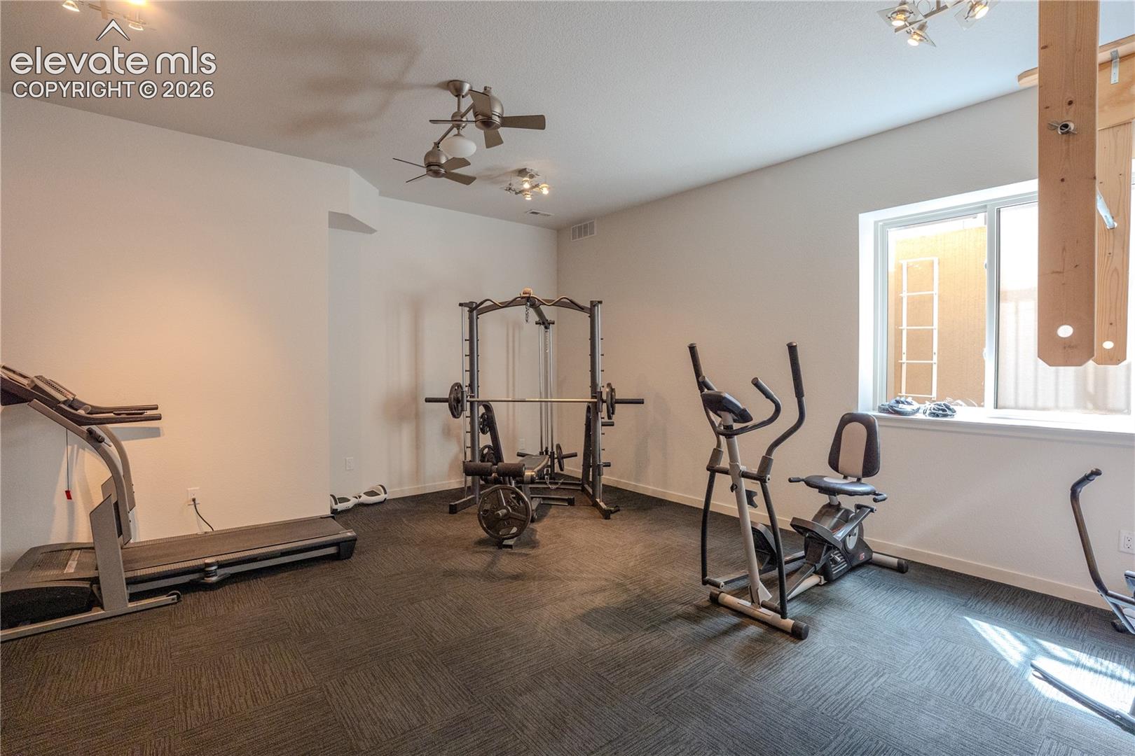 Listing photo 42 for 5638 Venezia Way