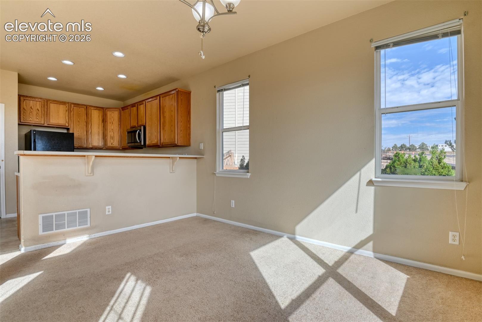 Listing photo 18 for 7985 Kettle Drum Street