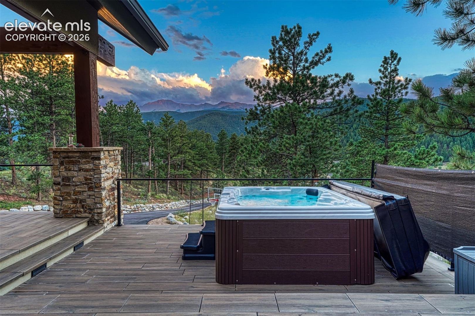 2751 Mountain Glen Court, photo 2