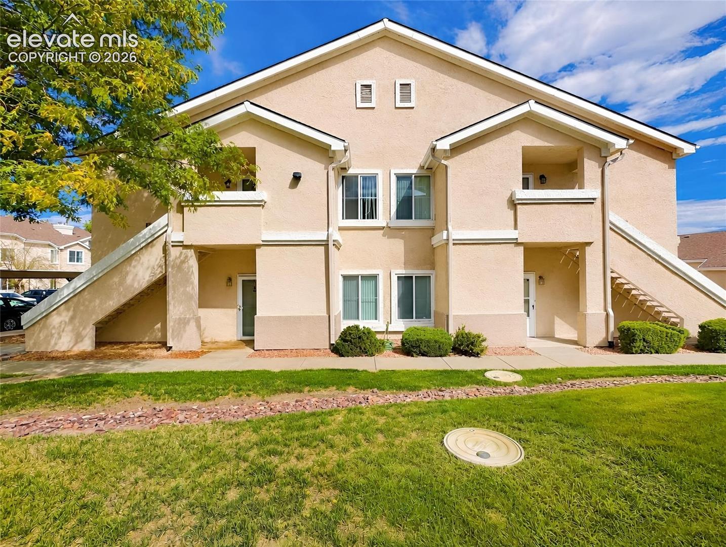 Listing photo 2 for 3875 Strawberry Field Grove E