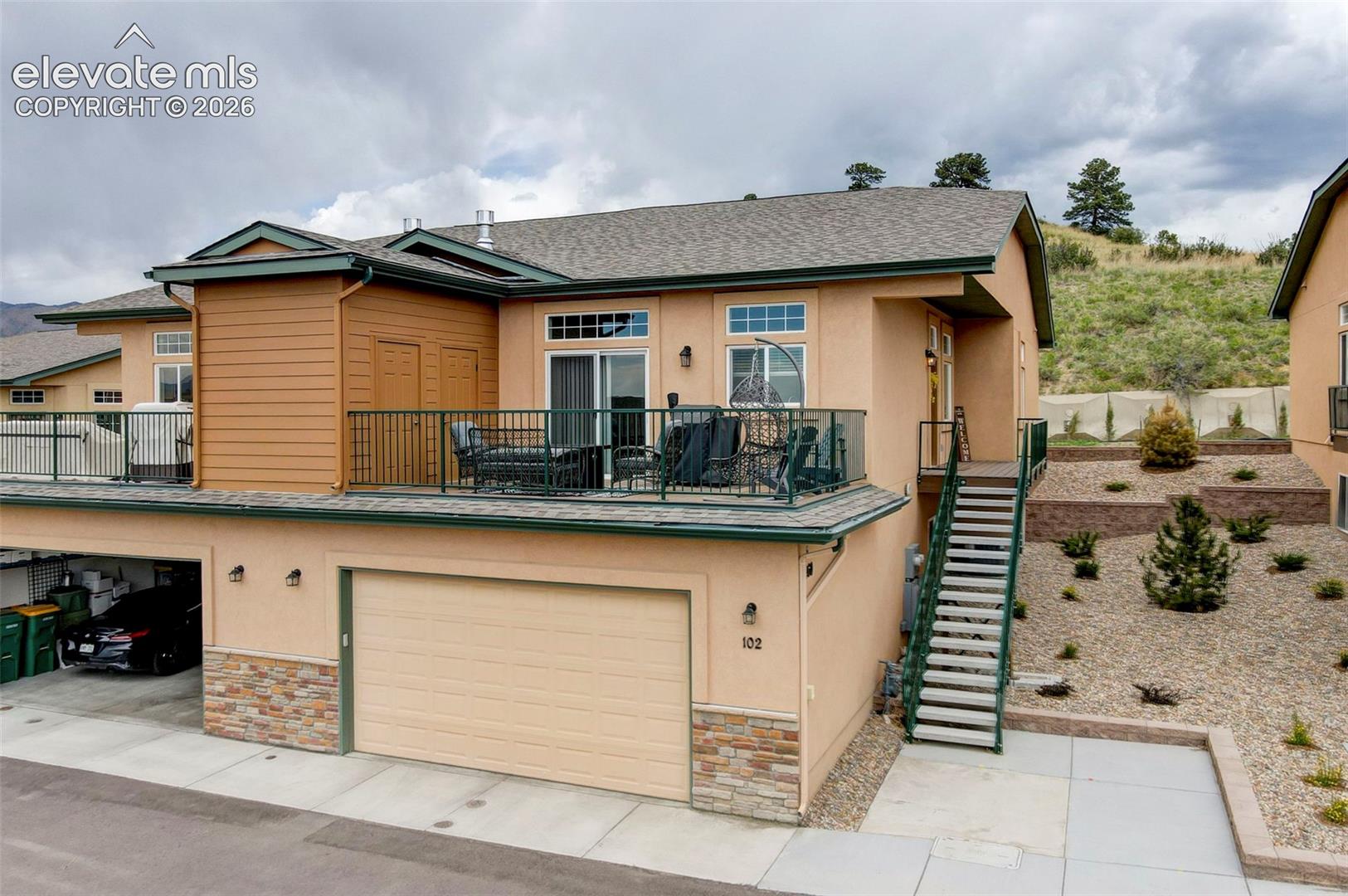5930 Eagle Glen View