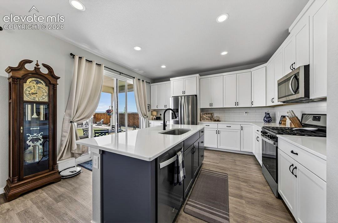 Listing photo 15 for 22060 Cattlemen Run