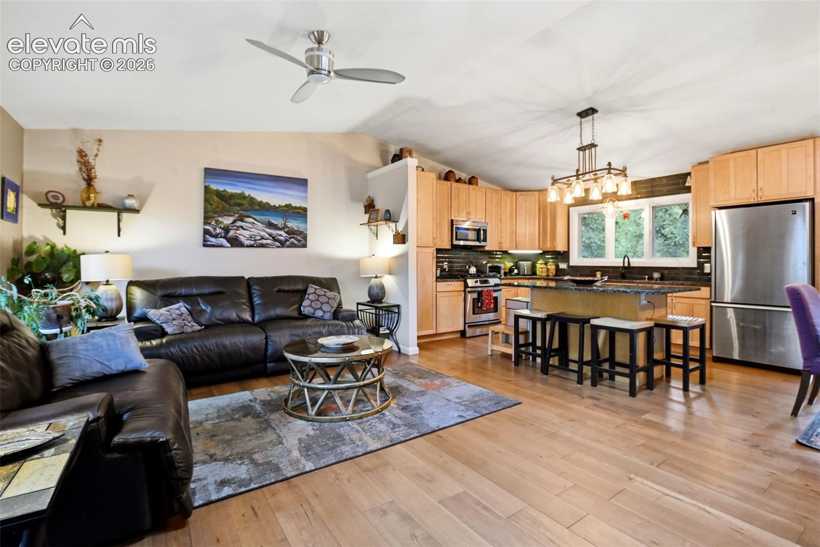 Listing photo 6 for 4 Stover Lane