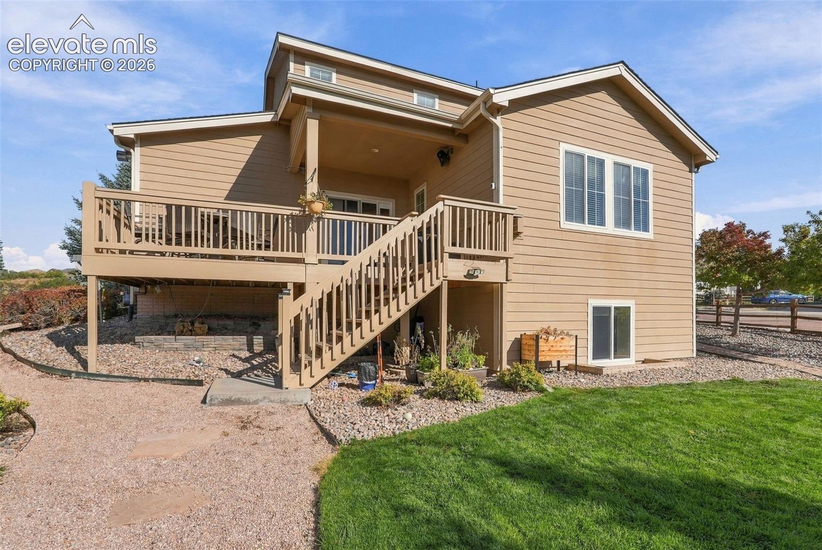Listing photo 42 for 967 Spectrum Loop