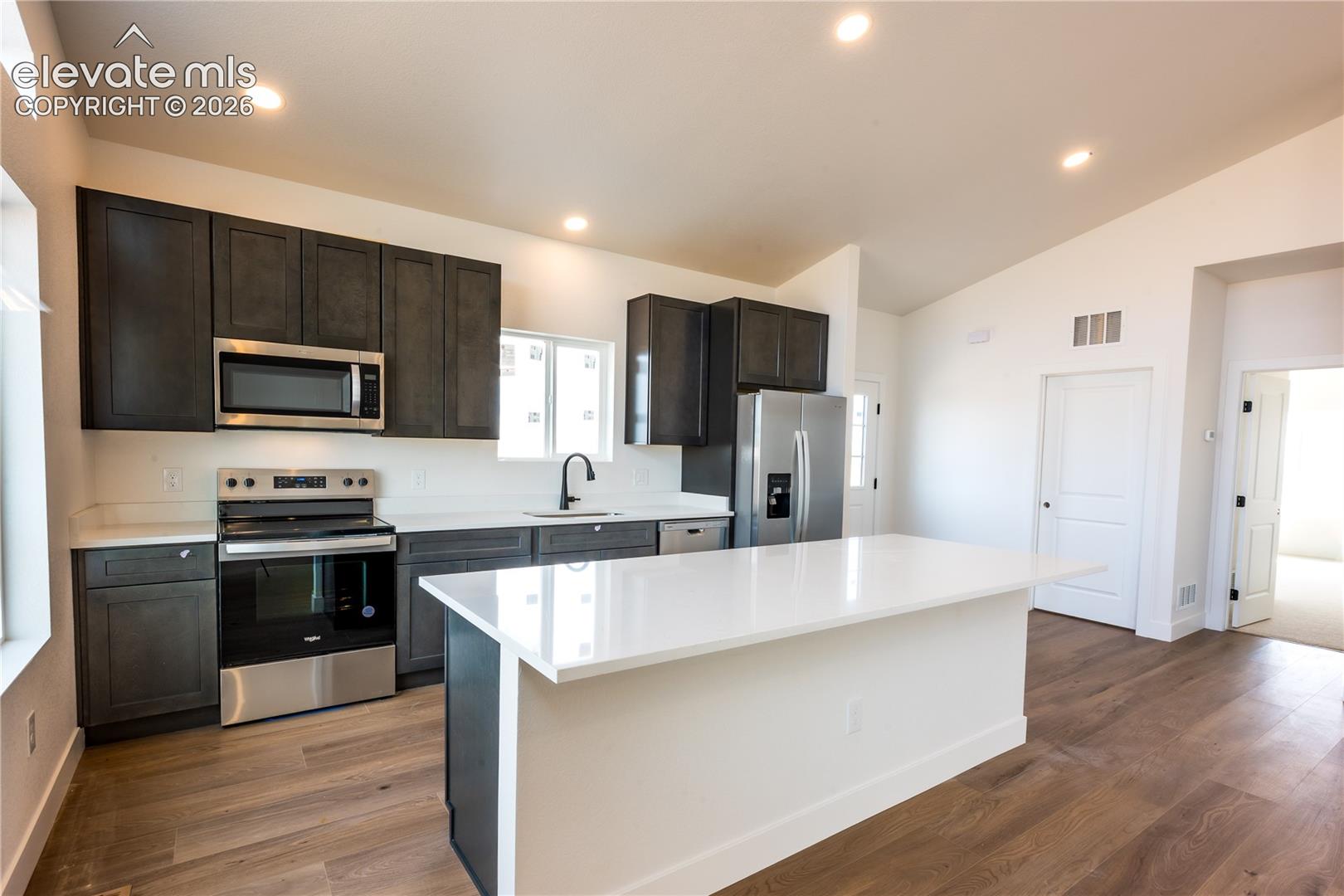 Listing photo 3 for 9335 S Peyton Highway