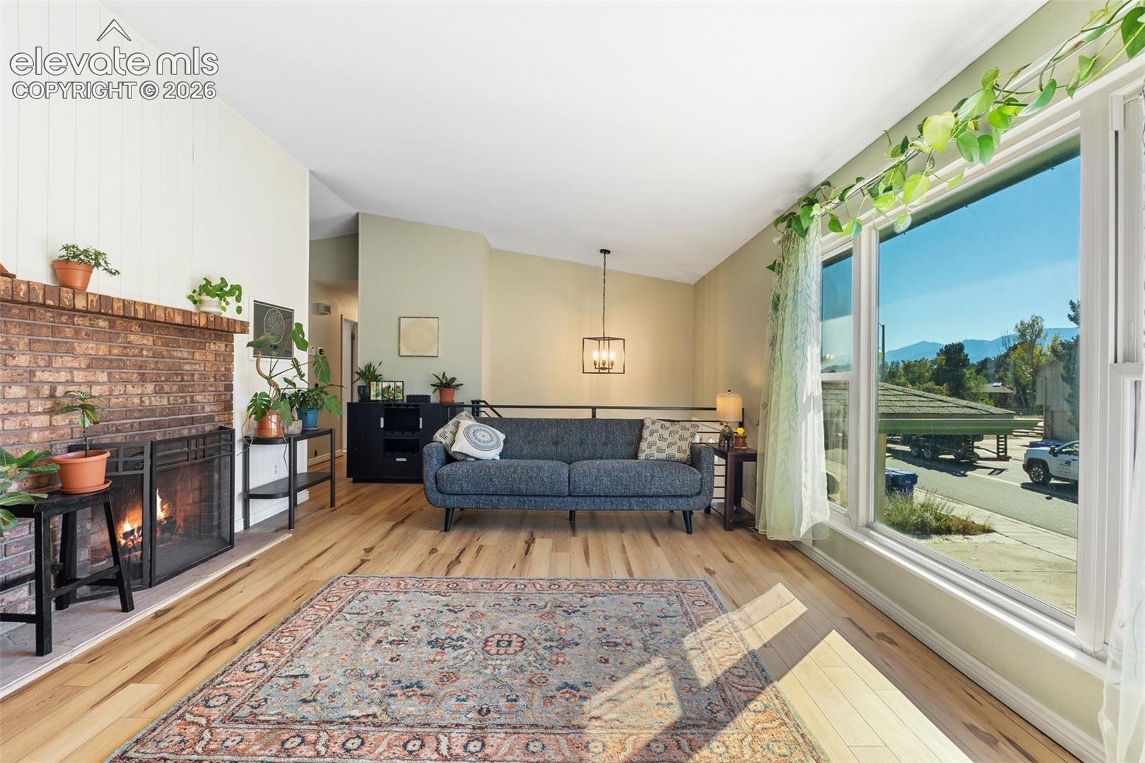 Listing photo 7 for 420 Allegheny Drive