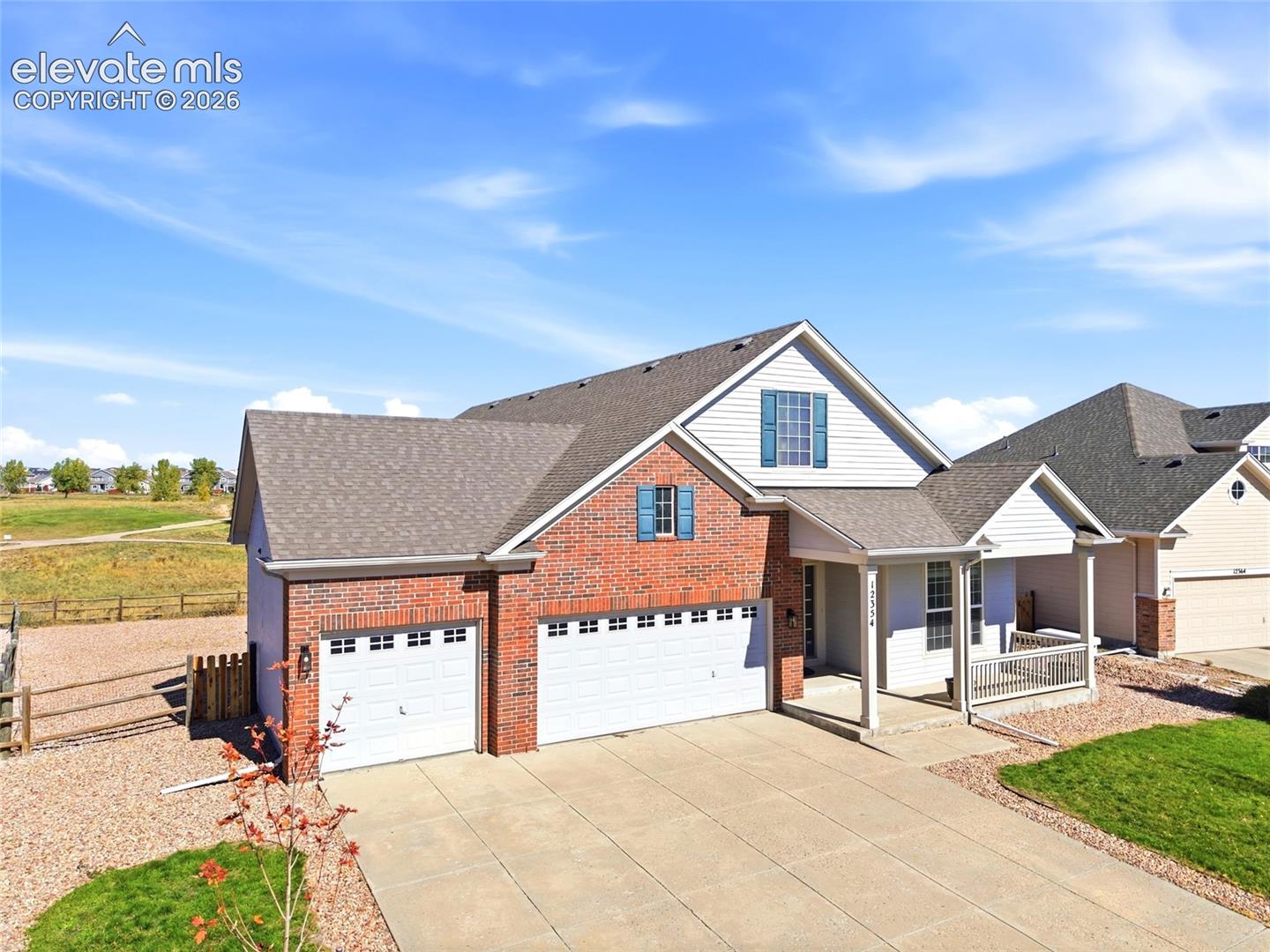 Listing photo 2 for 12354 Pine Valley Circle