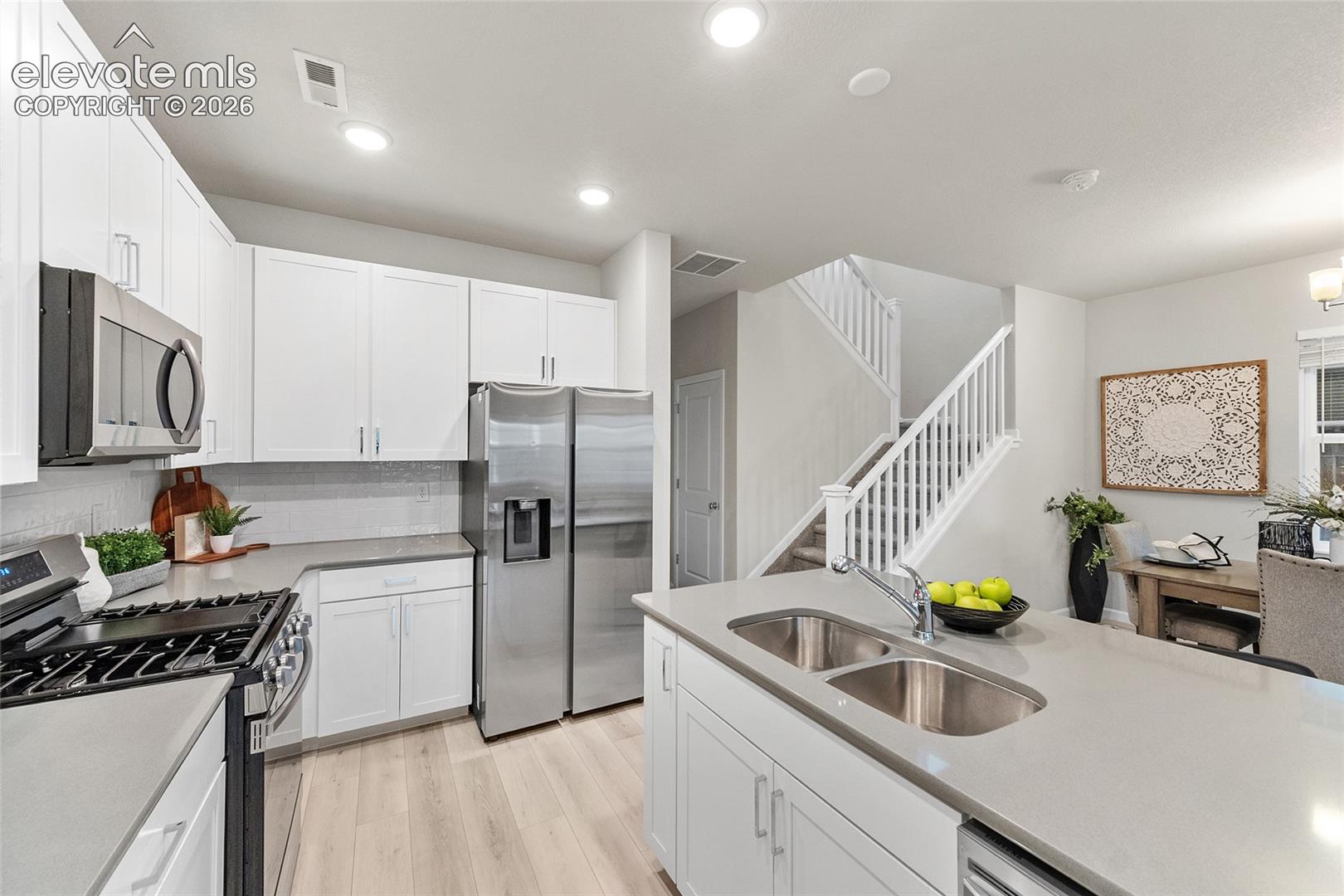 Listing photo 2 for 16362 Rustlers Range Point
