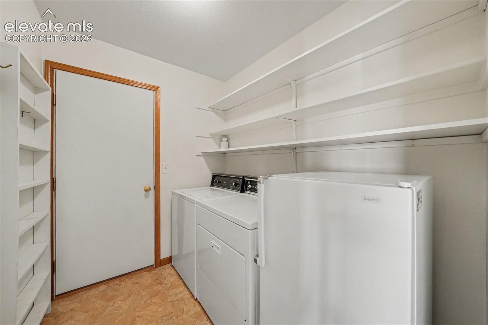 772 Foxwood Drive, photo 14