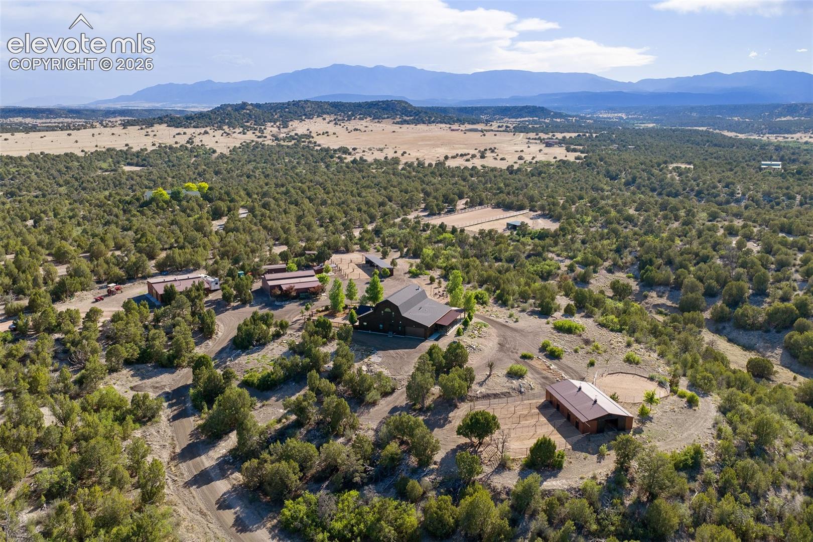 Listing photo 4 for 7445 Pinon Heights NA
