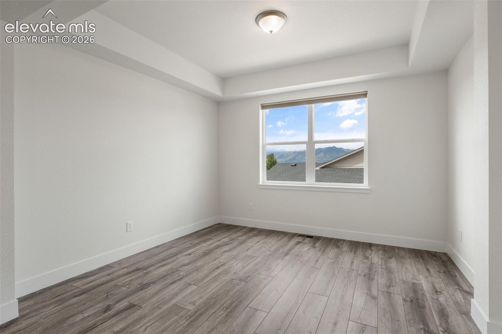 Listing photo 6 for 1952 Clayhouse Drive