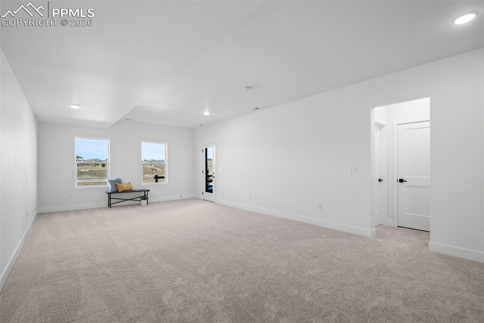 Listing photo 33 for 8850 Frolic View