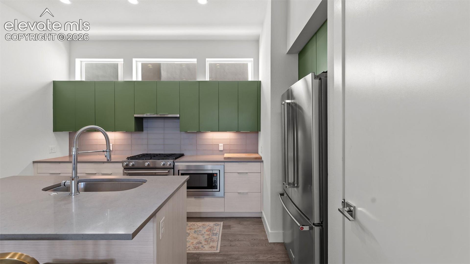 Listing photo 11 for 2418 Eliot Street