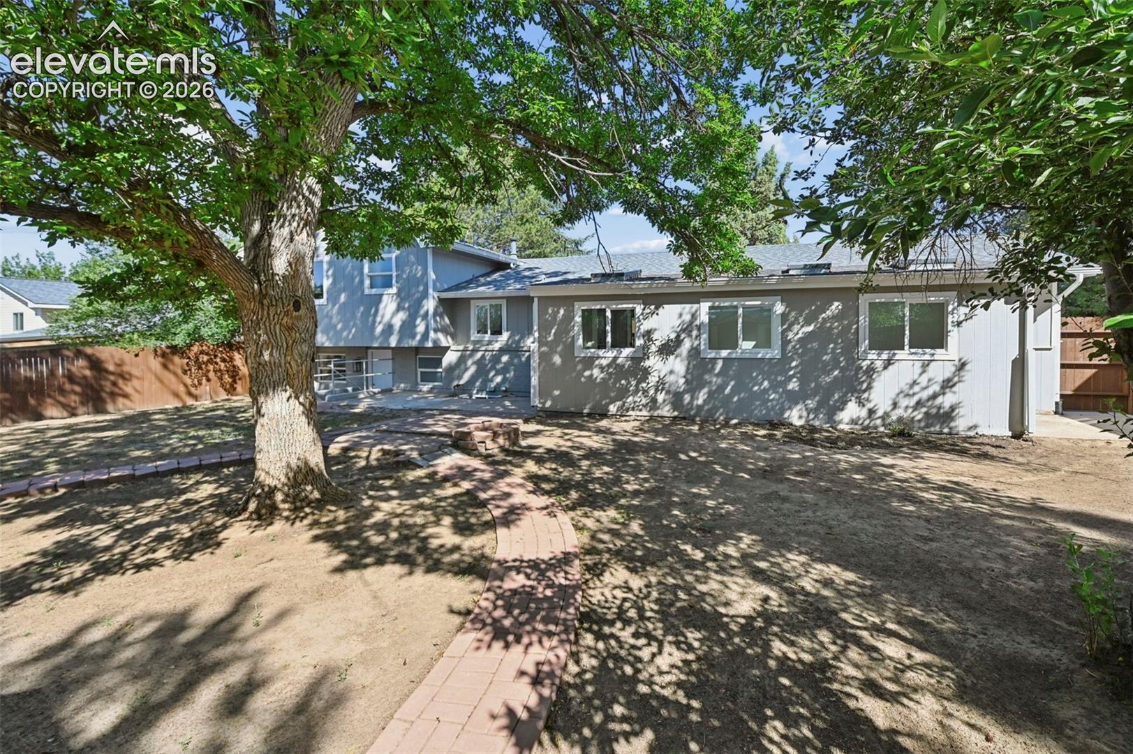 Listing photo 42 for 7313 Colonial Drive
