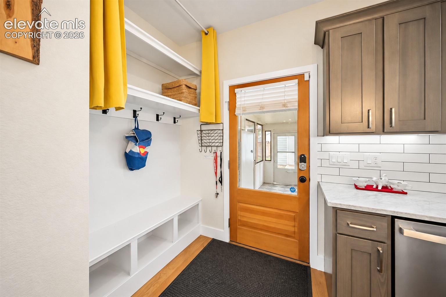 Listing photo 14 for 1007 E Boulder Street