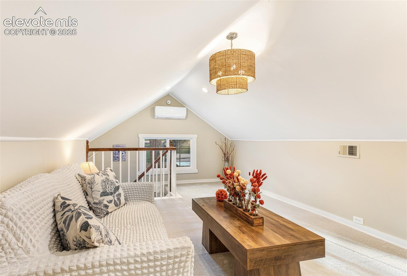 Listing photo 18 for 7801 Valley View Street