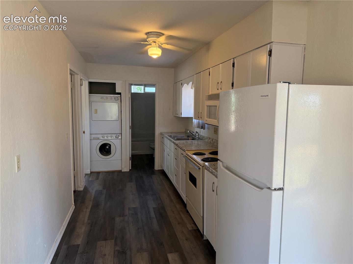 919 Fullview Street, photo 5