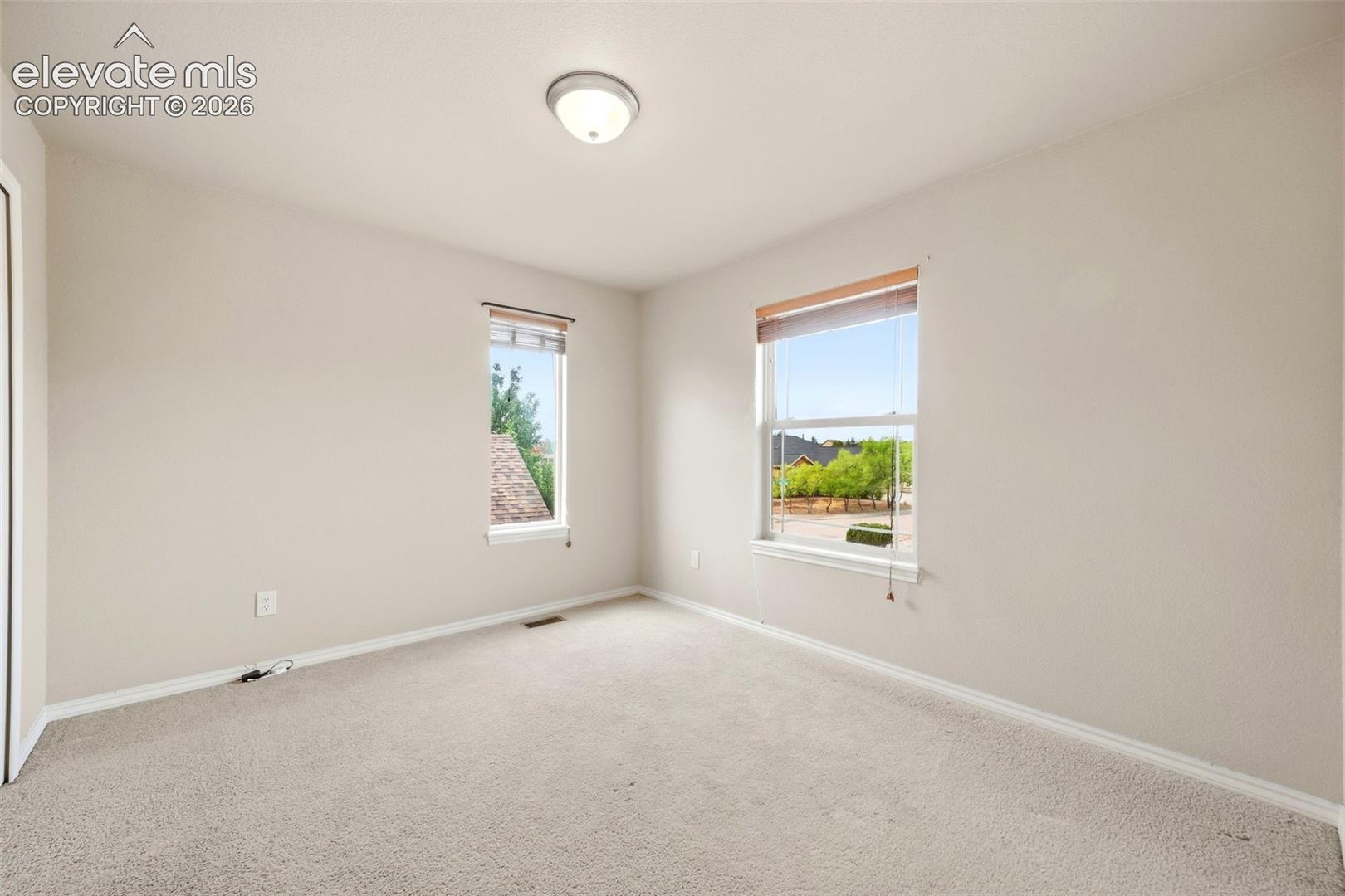 Listing photo 25 for 9895 Kings Canyon Drive