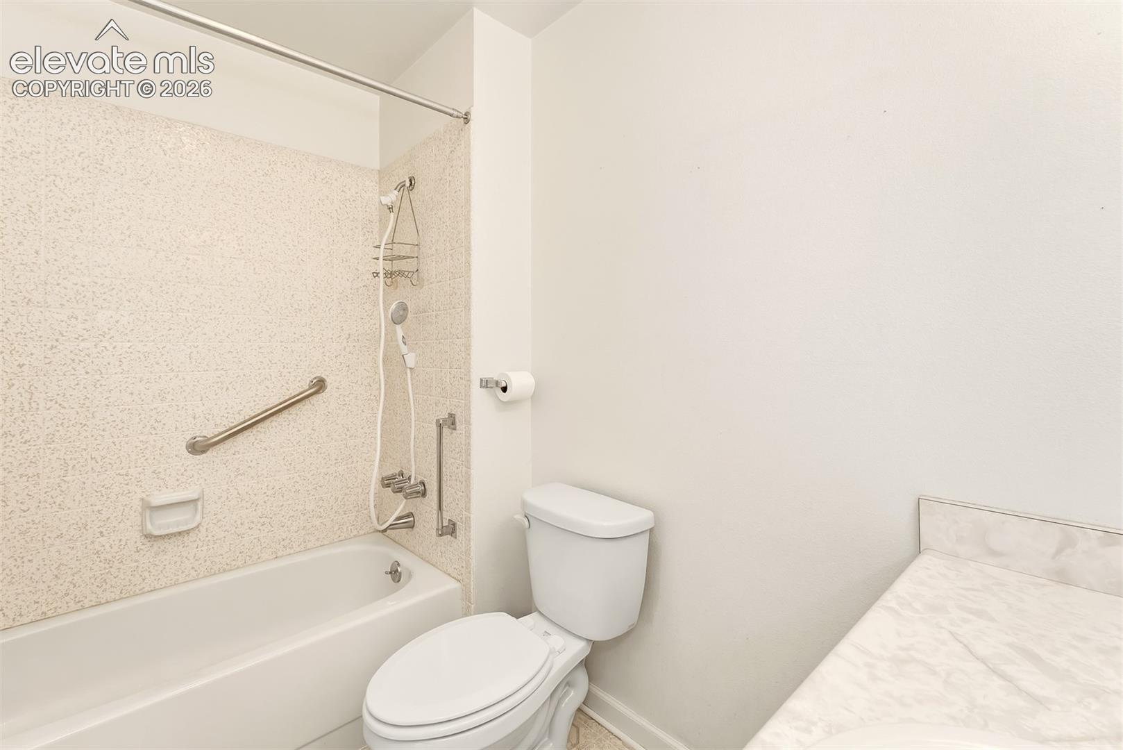2440 Palmer Park Boulevard, photo 20