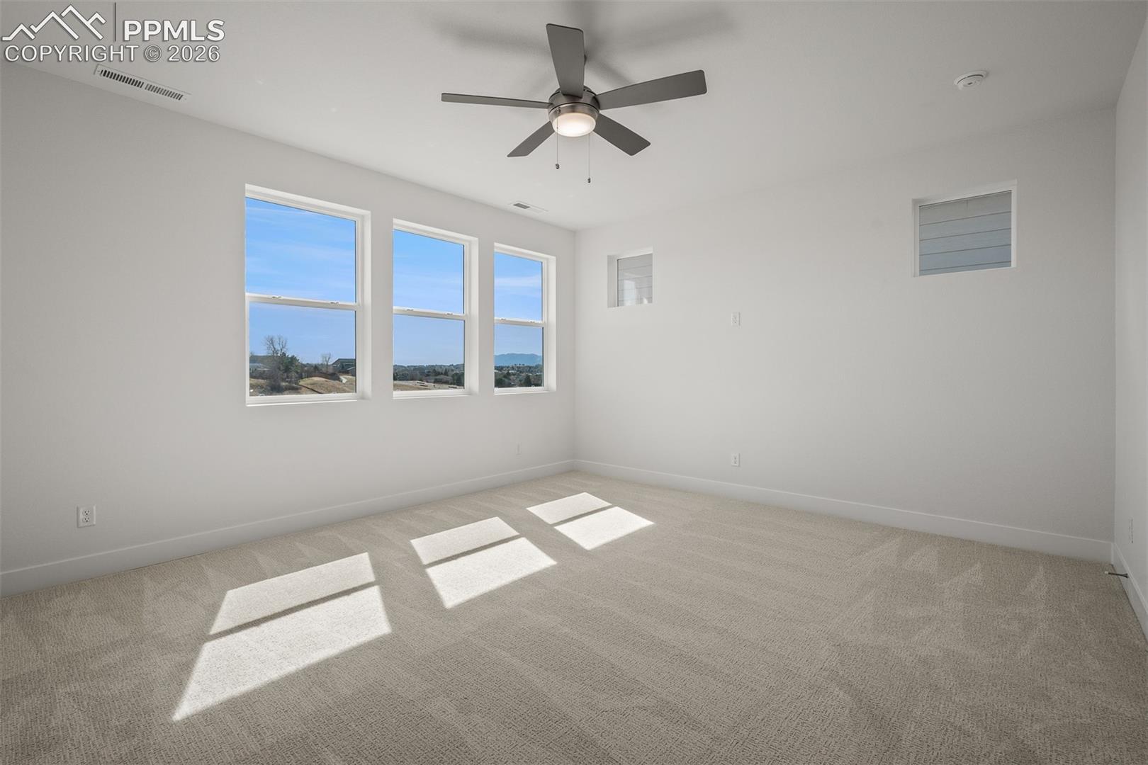 Listing photo 18 for 4555 Peak Crest View