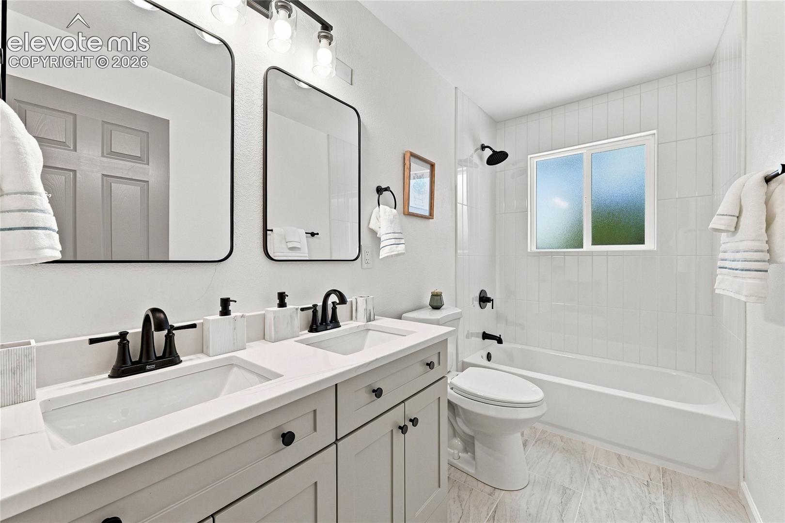 Listing photo 14 for 934 Bowser Drive